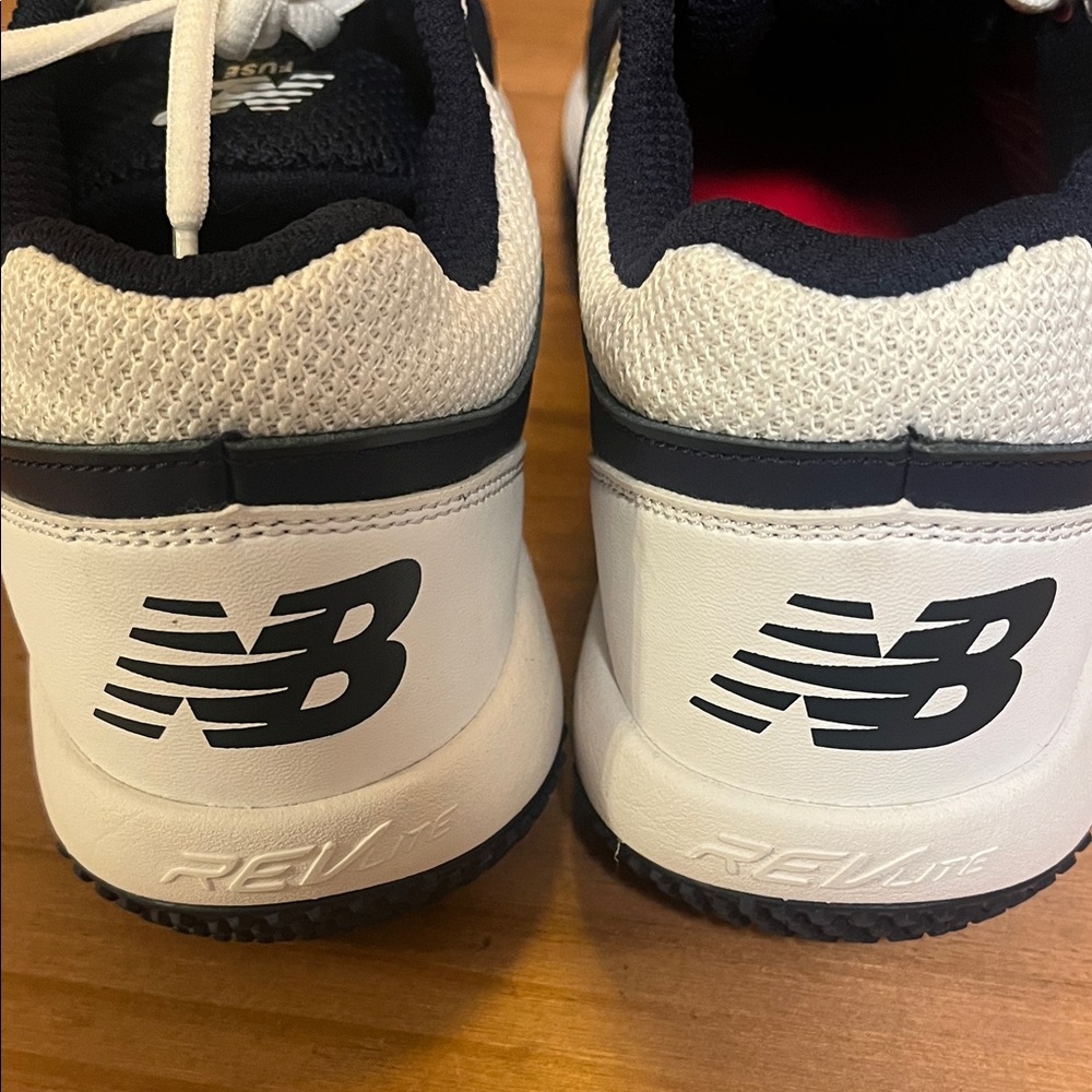 Women's Fuse V2 Turf Softball Shoe - Picture 3 of 5